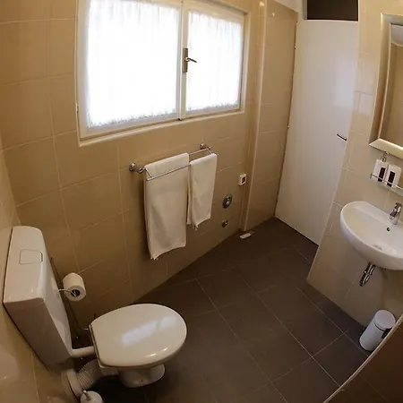Greta Apartman *