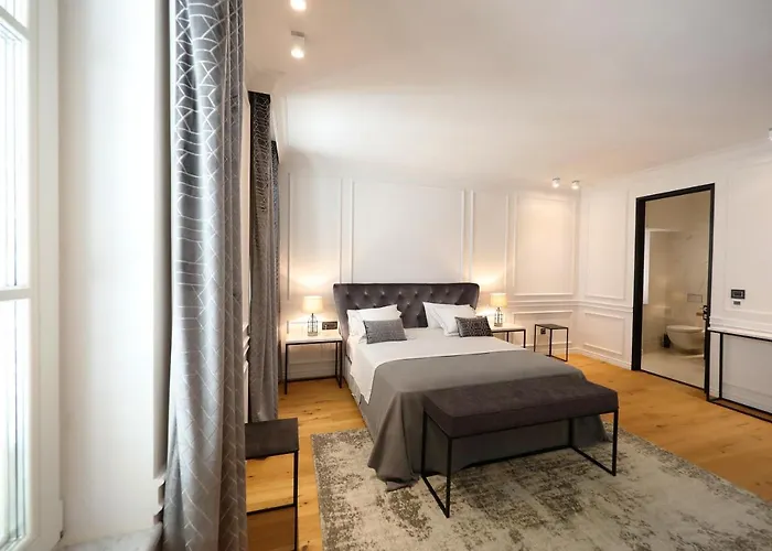 グレタ レジデンス